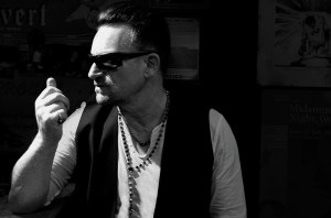 U2-Songs of Innocence-Bono