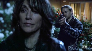 Sons of Anarchy - Season 7 - Muerte entre las flores