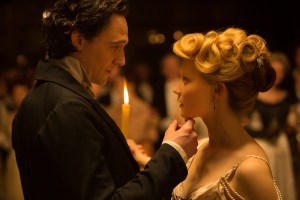 La cumbre escarlata Tom Hiddlestone Mia Wasikowska