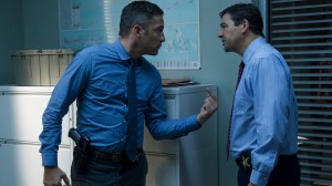 bloodline-kyle-chandler-enrique-murciano