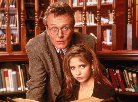 Por-que-falto-Giles-en-la-reunion-de-Buffy-Cazavampiros_landscape